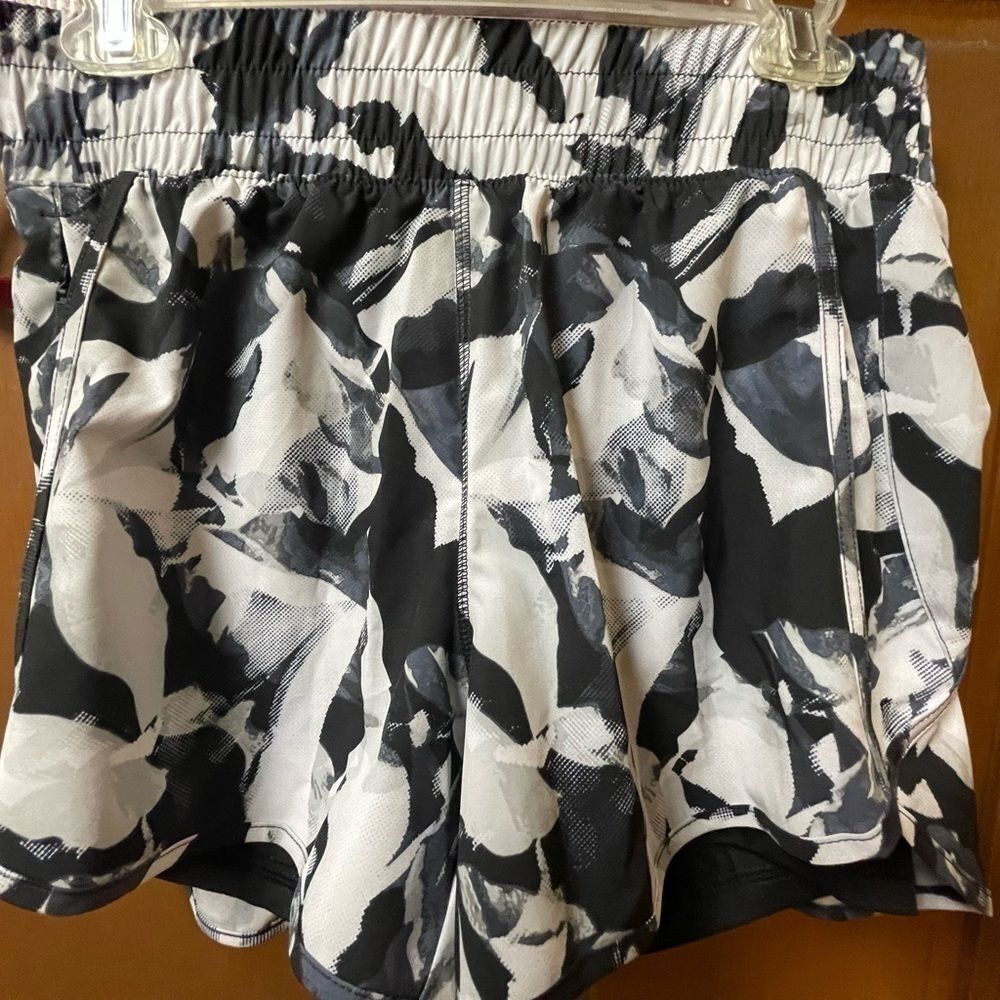 Bundle running/active shorts avia old navy both medium